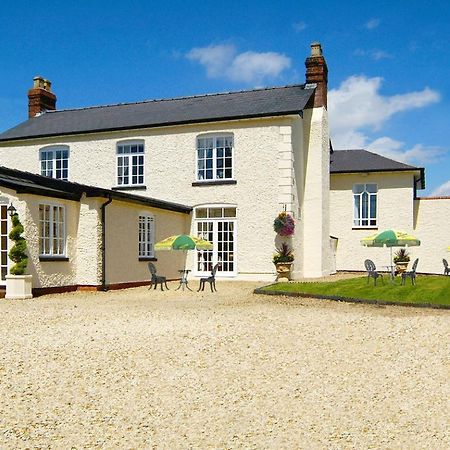 Brandon Lodge Hereford Esterno foto